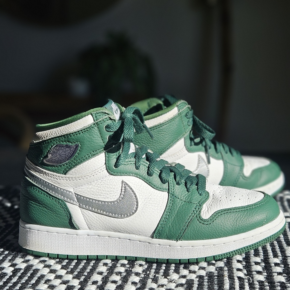 Air Jordan "Gorge Green" Boys Youth 5.5